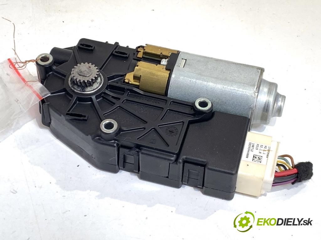 MERCEDES-BENZ KLASA GL SUV 2012 190 kW GL 350 CDI / BlueTec 4-matic (166.823, 166.824) 2987 motor střešního okna A1668200108