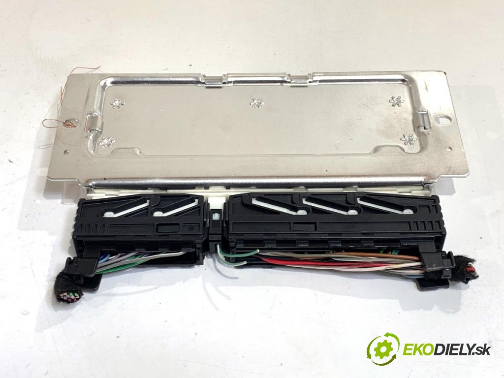 MERCEDES-BENZ KLASA GL SUV 2012 190 kW GL 350 CDI / BlueTec 4-matic (166.823, 166.824) 2987 modul komfortu A1669009805 (Komfortní modul)