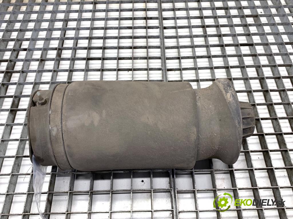 MERCEDES-BENZ KLASA GL SUV 2012 190 kW GL 350 CDI / BlueTec 4-matic (166.823, 166.824) 2987 AirBag nápravy pravý zadní část 