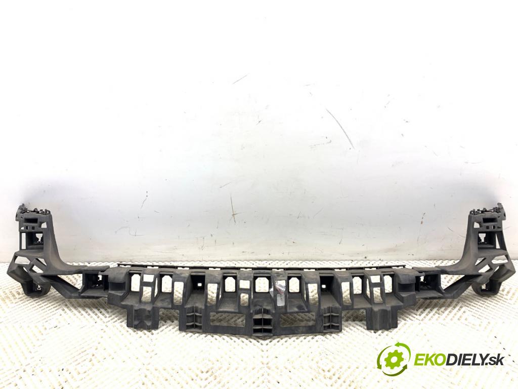 MERCEDES-BENZ KLASA GL SUV 2012 190 kW GL 350 CDI / BlueTec 4-matic (166.823, 166.824) 2987 úchyt nárazníka zadní část středový 