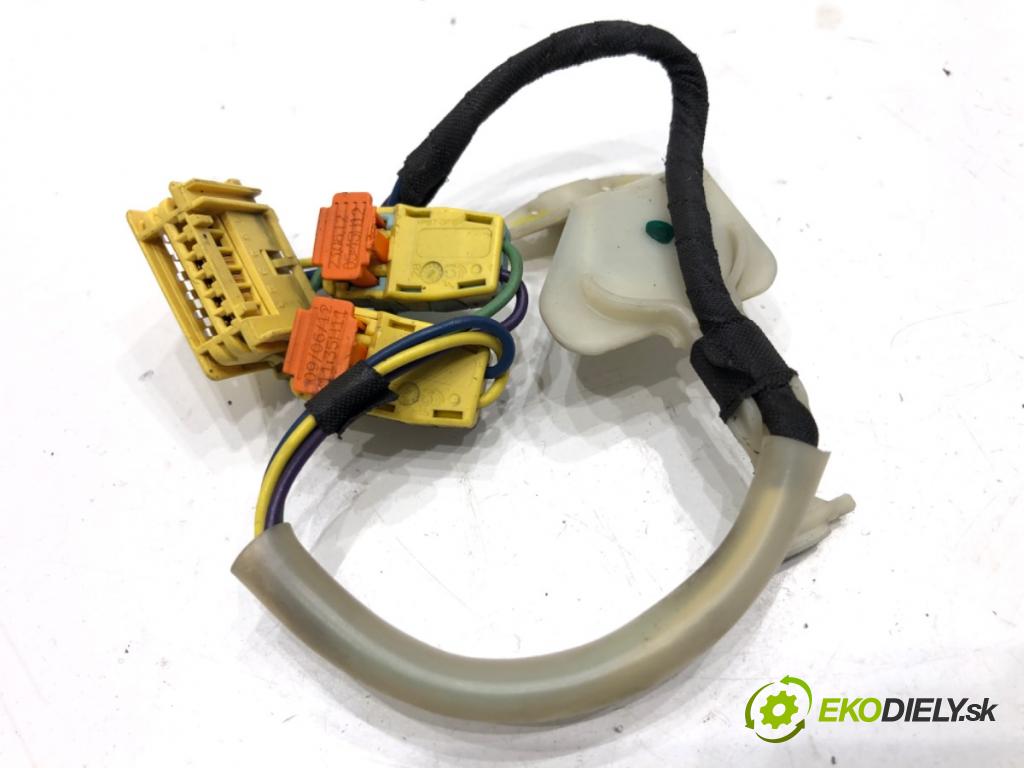 MERCEDES-BENZ KLASA GL SUV 2012 190 kW GL 350 CDI / BlueTec 4-matic (166.823, 166.824) 2987 káblovačka silenbloku airbag A2045450126