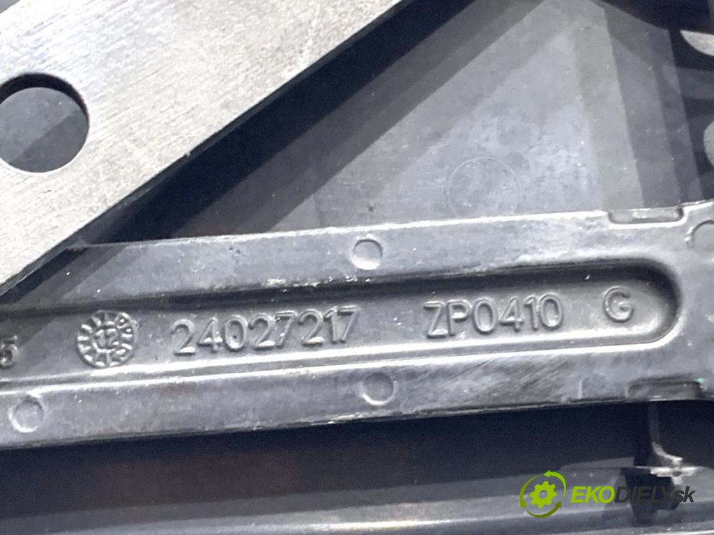 MERCEDES-BENZ KLASA GL SUV 2012 190 kW GL 350 CDI / BlueTec 4-matic (166.823, 166.824) 2987 Rameno stierače predný A1648240049