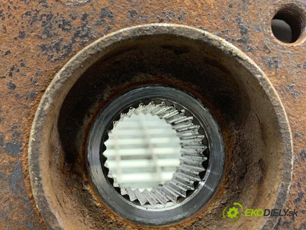 NISSAN QASHQAI J11 SUV 2014 96 kW 1.6 dCi 1598 náboj pravy predný