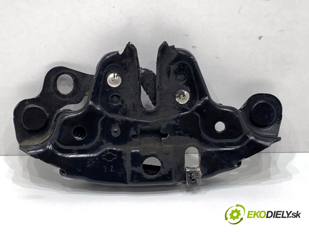 NISSAN QASHQAI J11 SUV 2014 96 kW 1.6 dCi 1598 zámok kapoty predný 