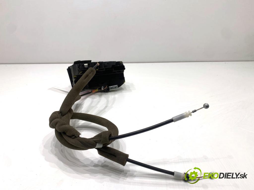 NISSAN QASHQAI J11 SUV 2014 96 kW 1.6 dCi 1598 zámok Dvere pravy predný