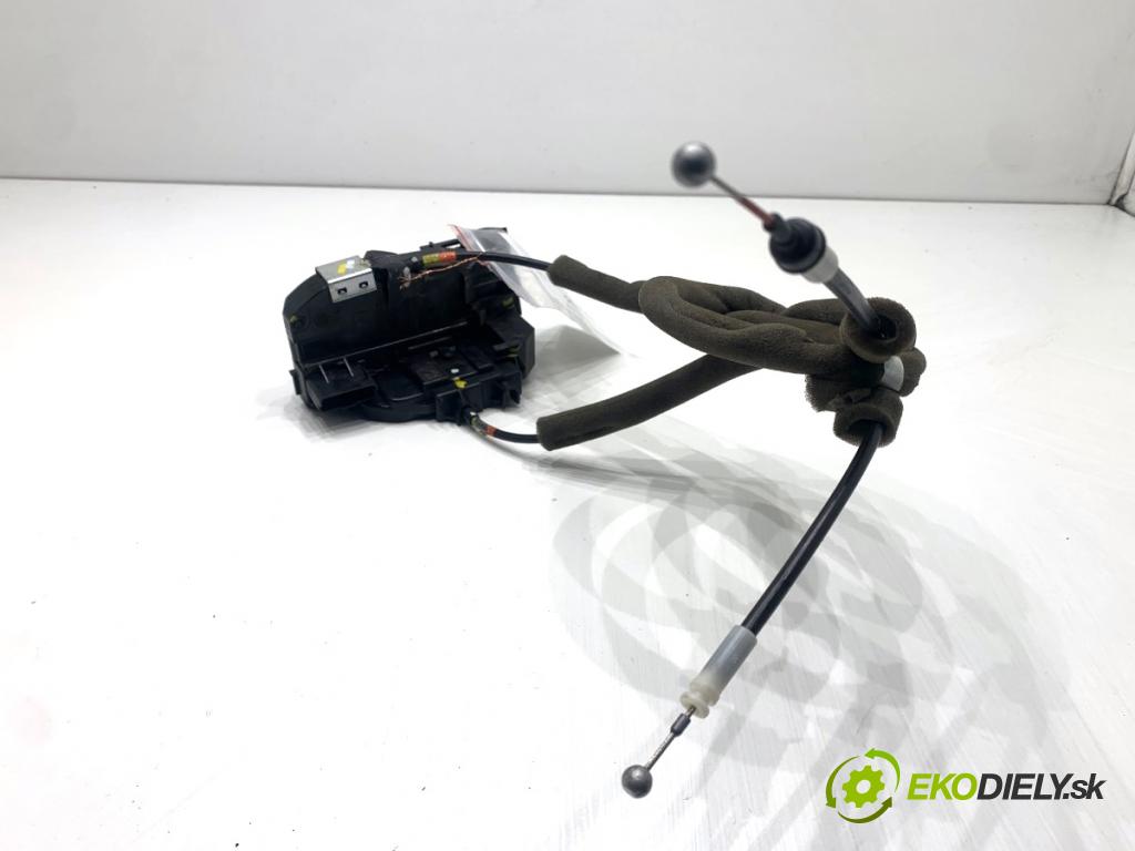 NISSAN QASHQAI J11 SUV 2014 96 kW 1.6 dCi 1598 zámok Dvere pravy predný