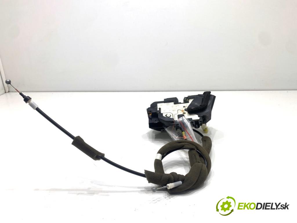 NISSAN QASHQAI J11 SUV 2014 96 kW 1.6 dCi 1598 zámok Dvere ľavy predný