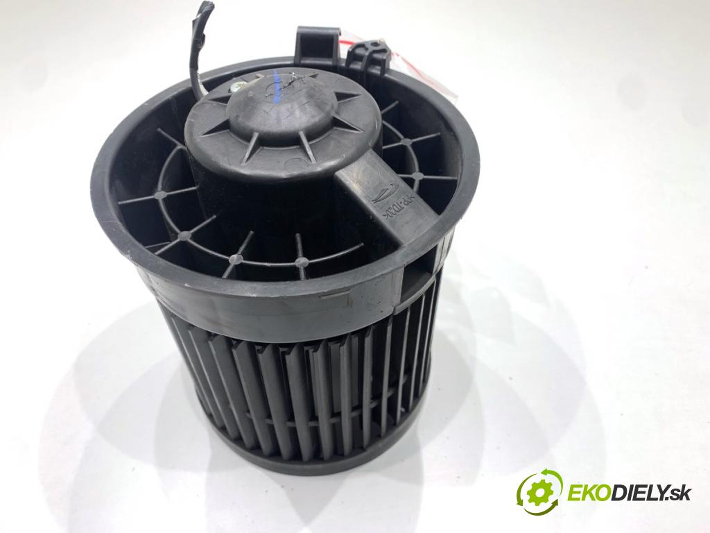 NISSAN QASHQAI J11 SUV 2014 96 kW 1.6 dCi 1598 ventilátor kúrenia