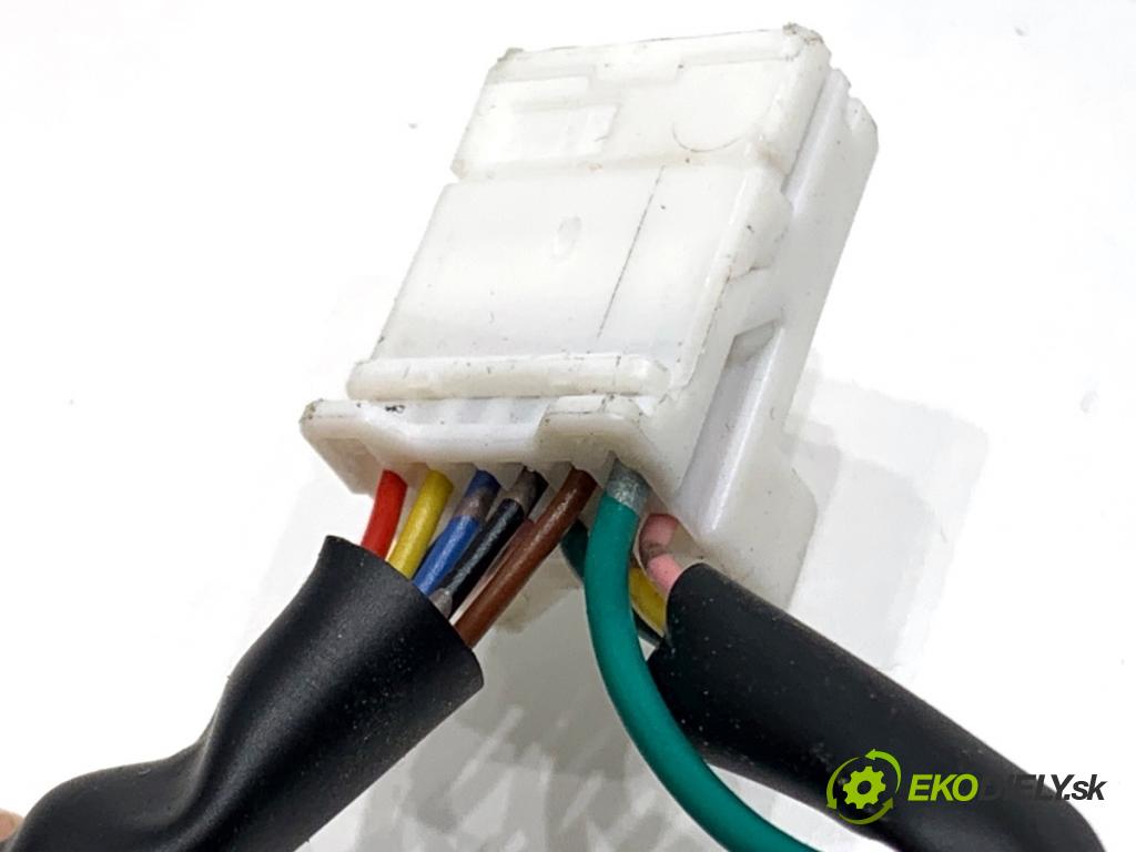 NISSAN QASHQAI J11 SUV 2014 96 kW 1.6 dCi 1598 SPÍNAČE: volantu