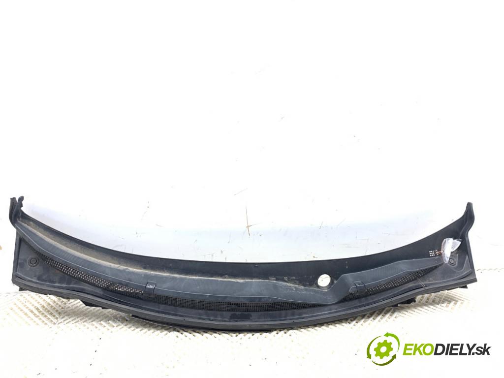 NISSAN QASHQAI J11 SUV 2014 96 kW 1.6 dCi 1598 Torpédo, plast pod čelné okno 668624EH1A (Torpédo (plast pod čelným sklom))