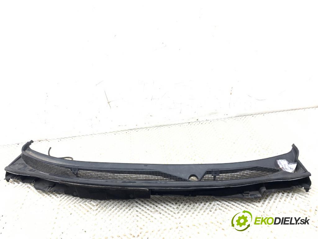 NISSAN QASHQAI J11 SUV 2014 96 kW 1.6 dCi 1598 Torpédo, plast pod čelné okno 668624EH1A (Torpédo (plast pod čelným sklom))