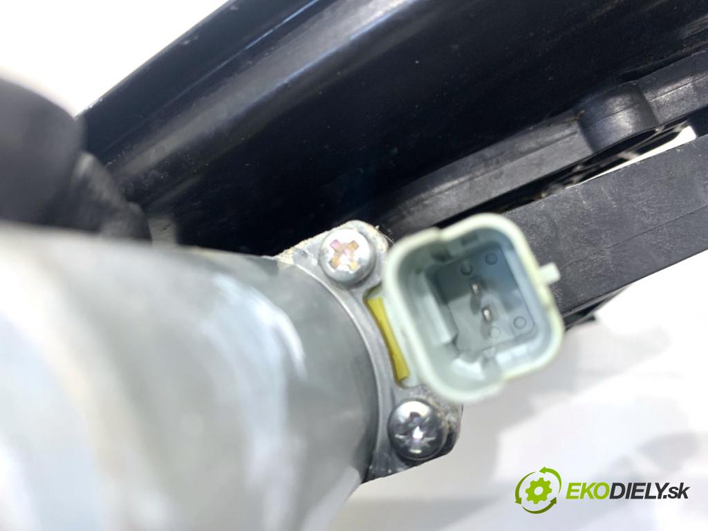 NISSAN QASHQAI J11 SUV 2014 96 kW 1.6 dCi 1598 Mechanizmus okna pravy predný 807004EA0D