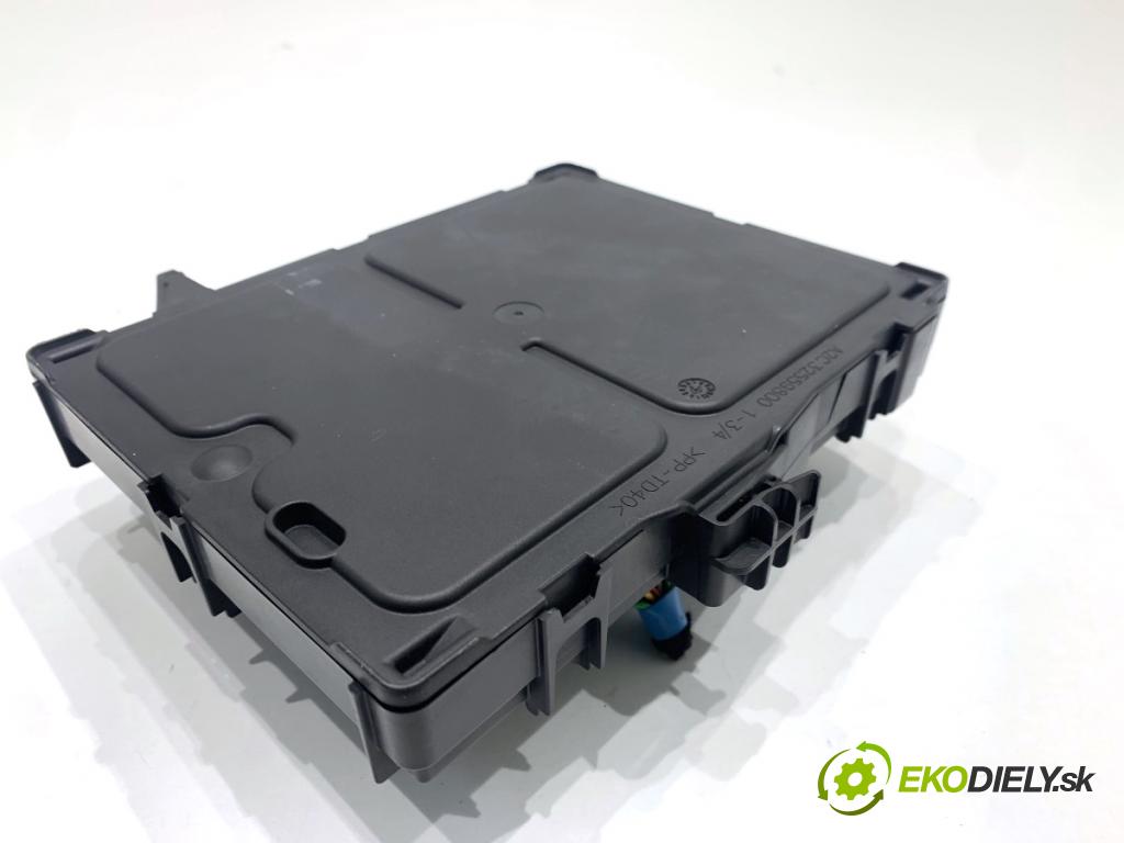 NISSAN QASHQAI J11 SUV 2014 96 kW 1.6 dCi 1598 Modul BSI 284B14CB3B (Poistková skrinka)