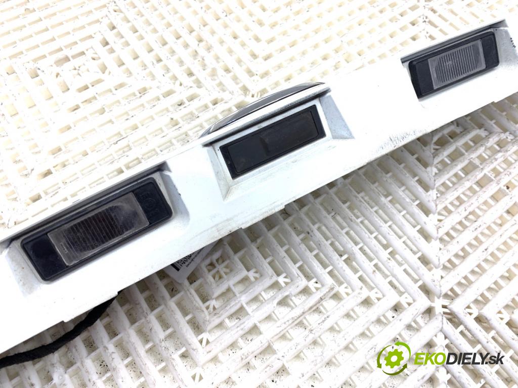 NISSAN QASHQAI J11 SUV 2014 96 kW 1.6 dCi 1598 Lišta dverí zad 908104ESXX