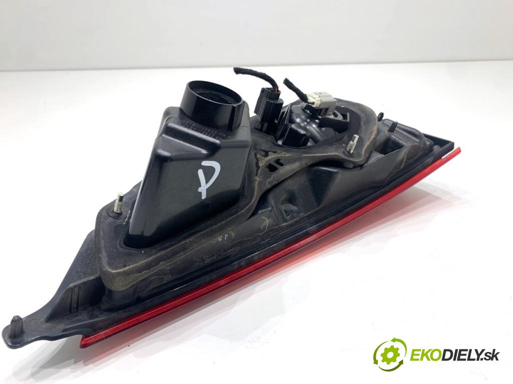 NISSAN QASHQAI J11 SUV 2014 96 kW 1.6 dCi 1598 světlo zadní část pravá vnitřní 265504EA5A (Klika dveří ostatní)