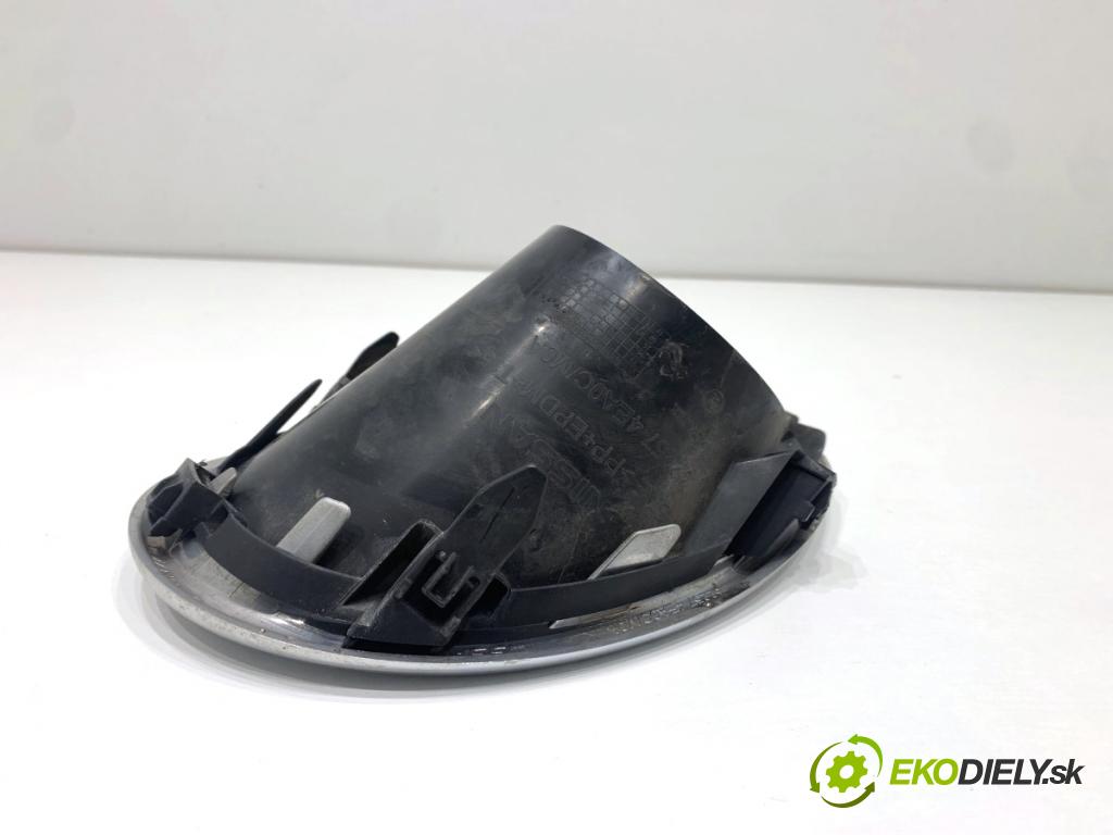 NISSAN QASHQAI J11 SUV 2014 96 kW 1.6 dCi 1598 Mriežky nárazníka ľavy predný 622574EA0C