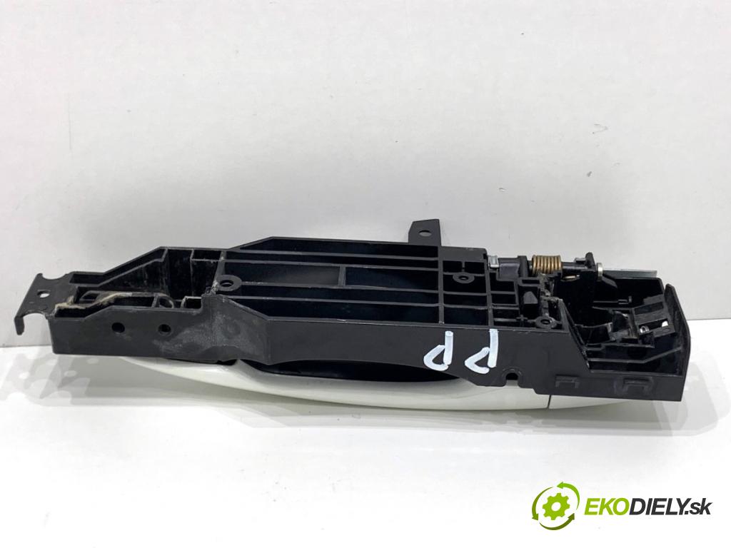 NISSAN QASHQAI J11 SUV 2014 96 kW 1.6 dCi 1598 klika vnejší pravý přední část