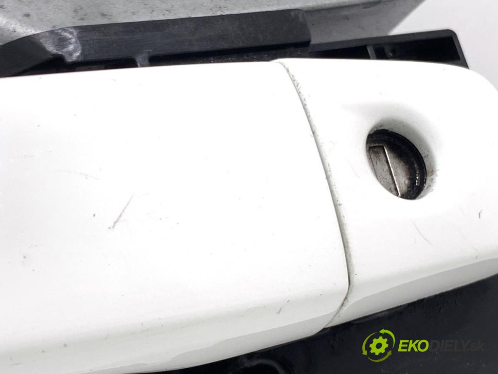 NISSAN QASHQAI J11 SUV 2014 96 kW 1.6 dCi 1598 Kľučka vonkajšia ľavy predný