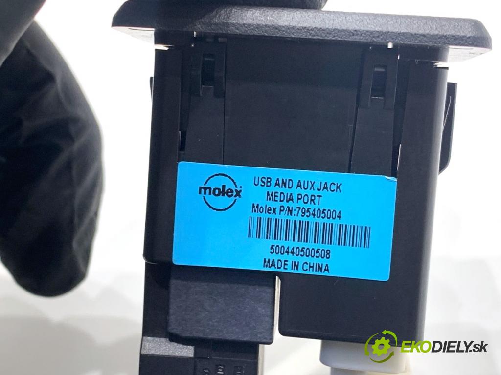 NISSAN QASHQAI J11 SUV 2014 96 kW 1.6 dCi 1598 HNÍZDO: USB 795405004