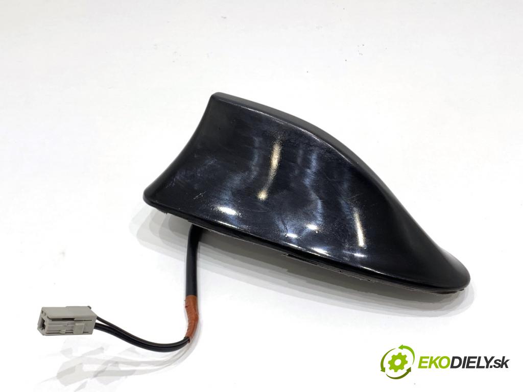 NISSAN QASHQAI J11 SUV 2014 96 kW 1.6 dCi 1598 ANTENA 