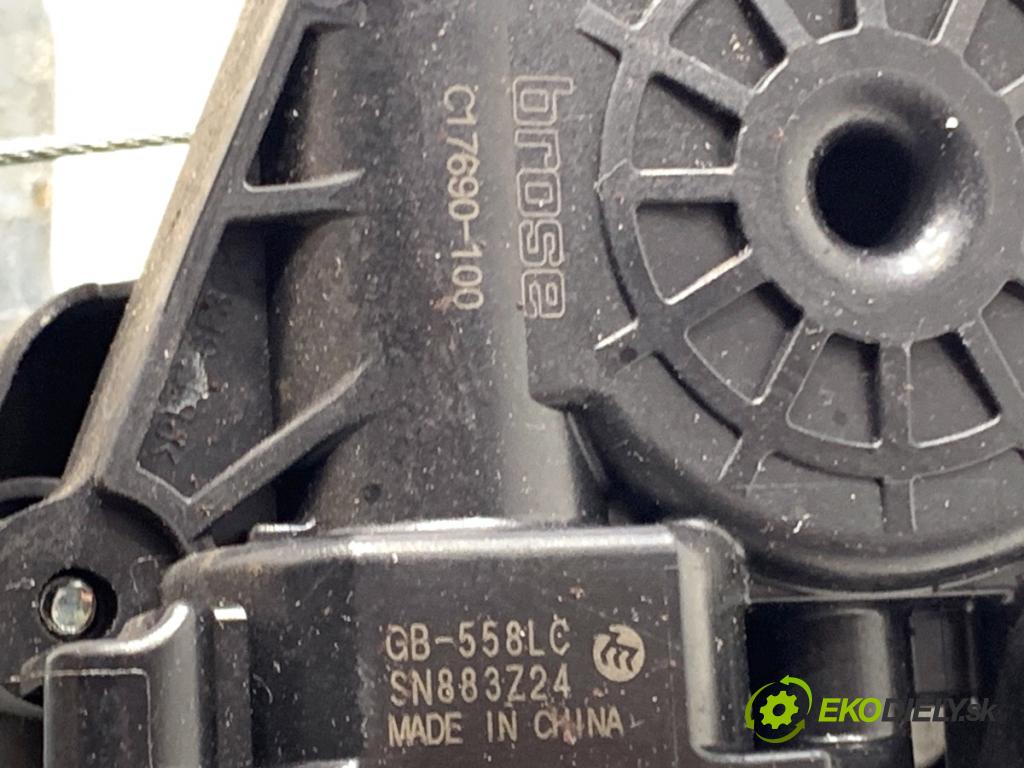 NISSAN QASHQAI J11 SUV 2014 96 kW 1.6 dCi 1598 Mechanizmus okna ľavy zad 827014EA0A