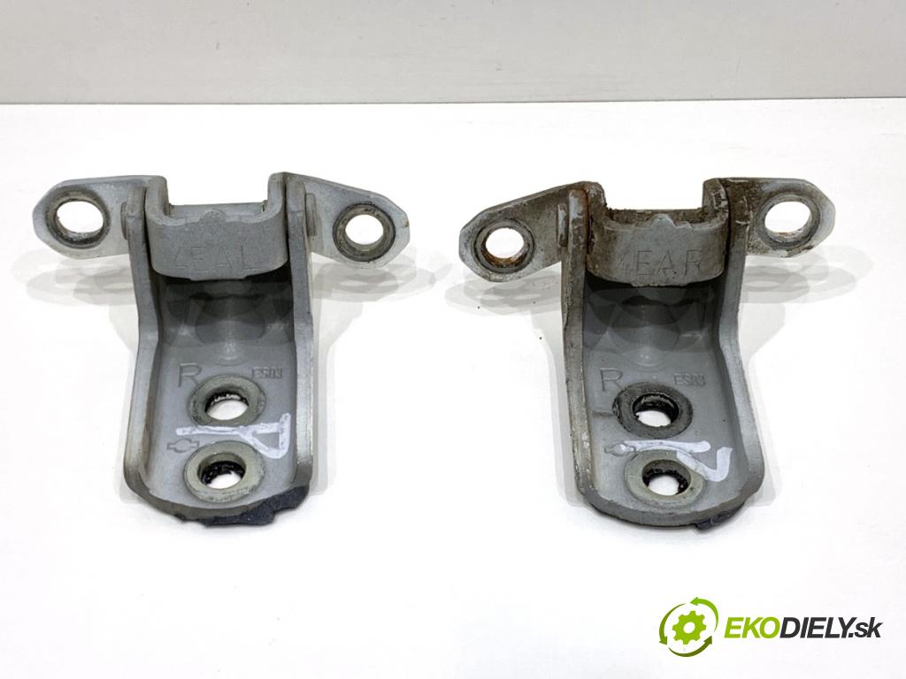 NISSAN QASHQAI J11 SUV 2014 96 kW 1.6 dCi 1598 závesky Dvere predný pravé