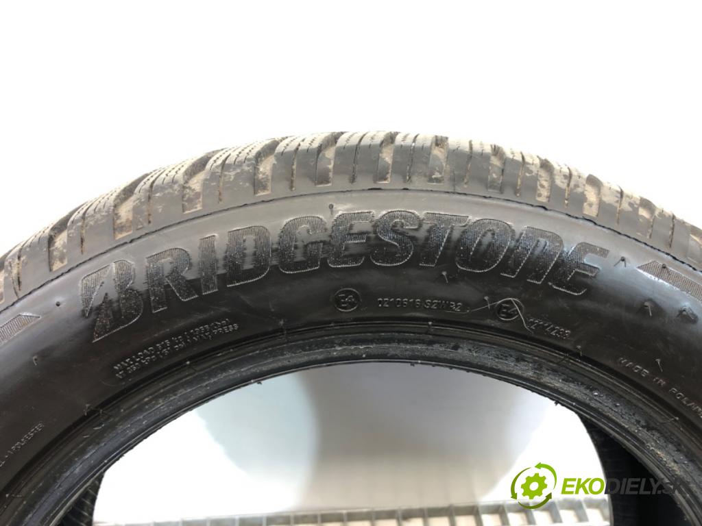--- ---      PNEUMATIKA: zima 2X 205/55 16" BRIDGESTONE