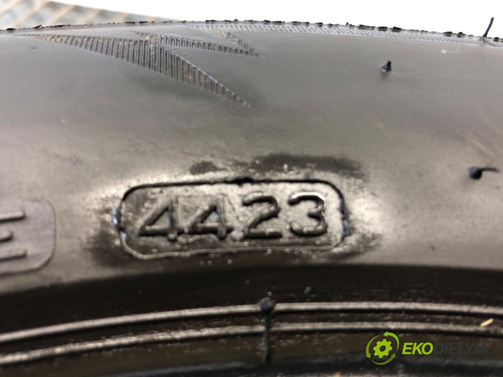 --- ---      PNEUMATIKA: zima 2X 205/55 16" BRIDGESTONE
