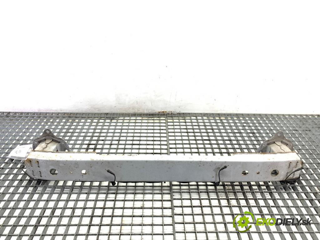 TOYOTA YARIS III liftback 2019 82 kW 1.5 (NSP131_) 1496 Výstuha nárazníka zad  (Výstuha zadná)