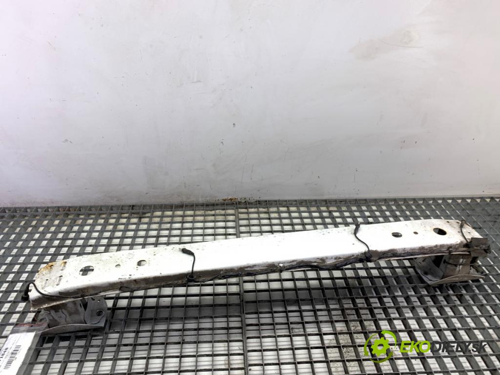 TOYOTA YARIS III liftback 2019 82 kW 1.5 (NSP131_) 1496 Výstuha nárazníka zad  (Výstuha zadná)