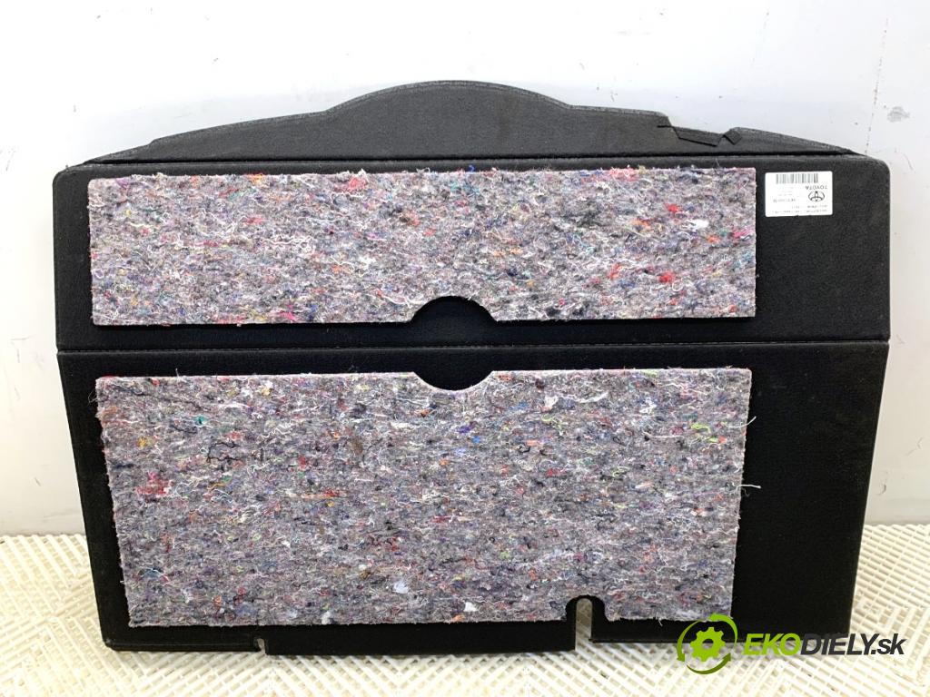 TOYOTA YARIS III liftback 2019 82 kW 1.5 (NSP131_) 1496 KRYTINA: kufra 64771-OD150