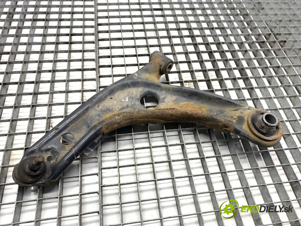 TOYOTA YARIS III liftback 2019 82 kW 1.5 (NSP131_) 1496 Rameno ľavy predný 