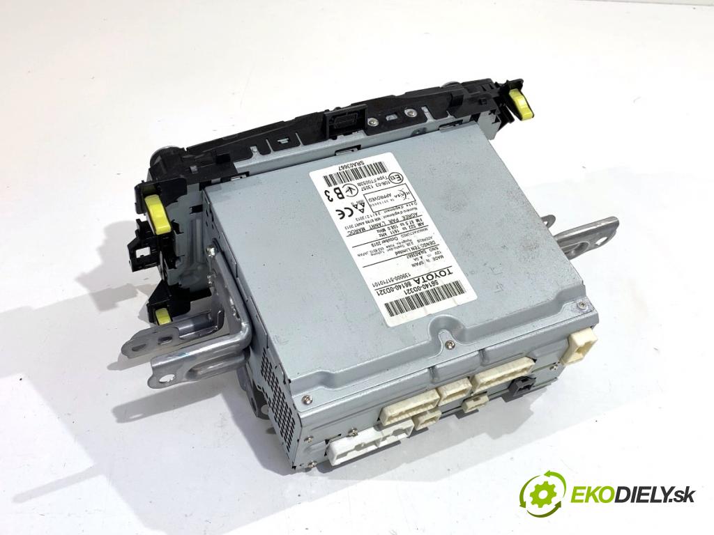 TOYOTA YARIS III liftback 2019 82 kW 1.5 (NSP131_) 1496 RADIO 86140-0D321 (Audio zariadenie)