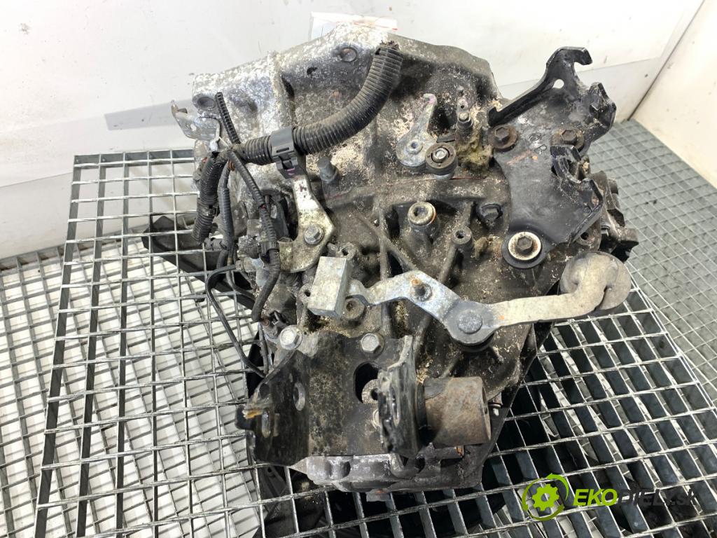 TOYOTA YARIS III liftback 2019 82 kW 1.5 (NSP131_) 1496 převodovka  (Převodovka)