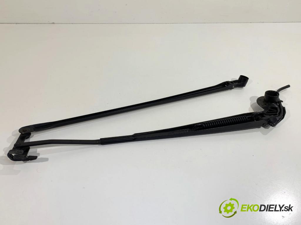 TOYOTA YARIS III liftback 2019 82 kW 1.5 (NSP131_) 1496 ramena stěrače přední část