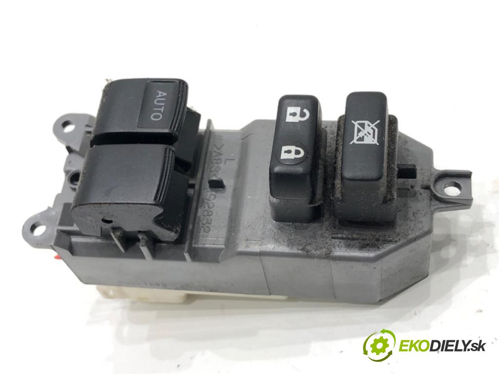 TOYOTA YARIS III liftback 2019 82 kW 1.5 (NSP131_) 1496 Prepínač okien  (Prepínacie páčky pod volantom)