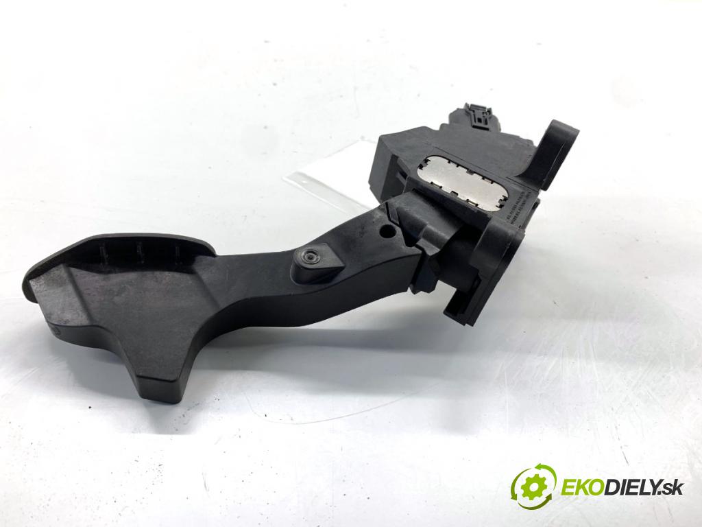 TOYOTA YARIS III liftback 2019 82 kW 1.5 (NSP131_) 1496 Potenciometer plynu 78110-0D120 (Potenciometer plynového pedálu)