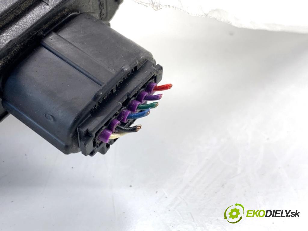 TOYOTA YARIS III liftback 2019 82 kW 1.5 (NSP131_) 1496 Potenciometer plynu 78110-0D120 (Potenciometer plynového pedálu)