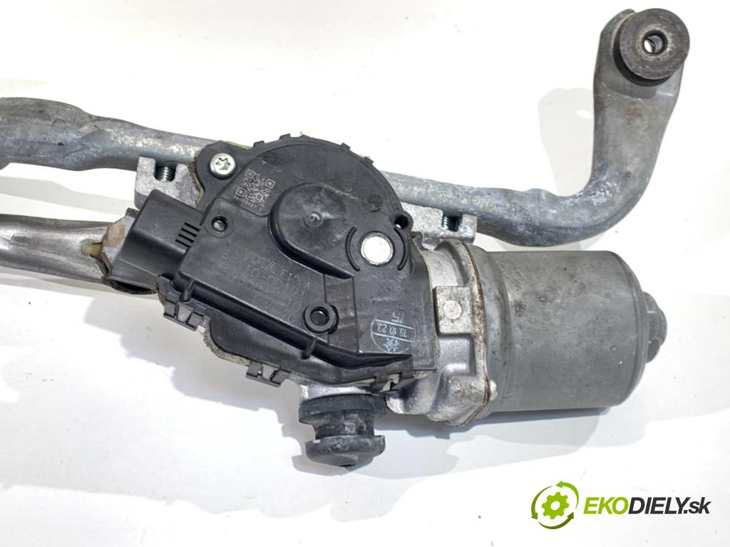 TOYOTA YARIS III liftback 2019 82 kW 1.5 (NSP131_) 1496 Mechanizmus stieračov predný 85110-0D191 (Motorček stieračov predný)