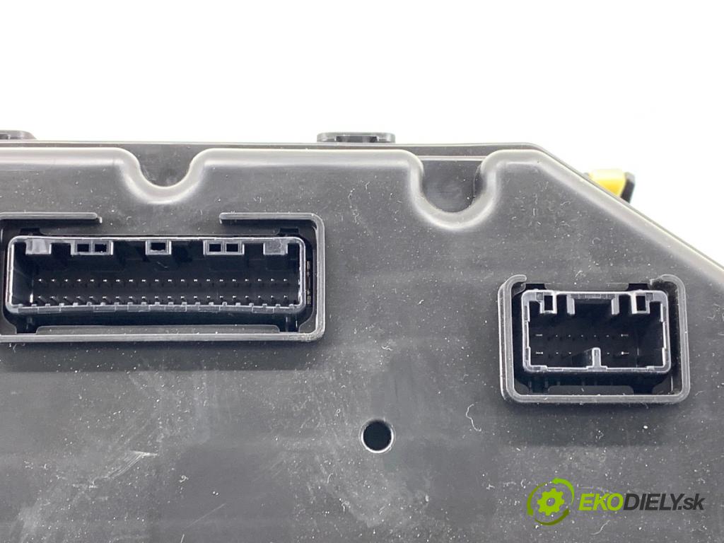 TOYOTA YARIS III liftback 2019 82 kW 1.5 (NSP131_) 1496 Prístrojovka 83800-F5291 (Prístrojová doska)