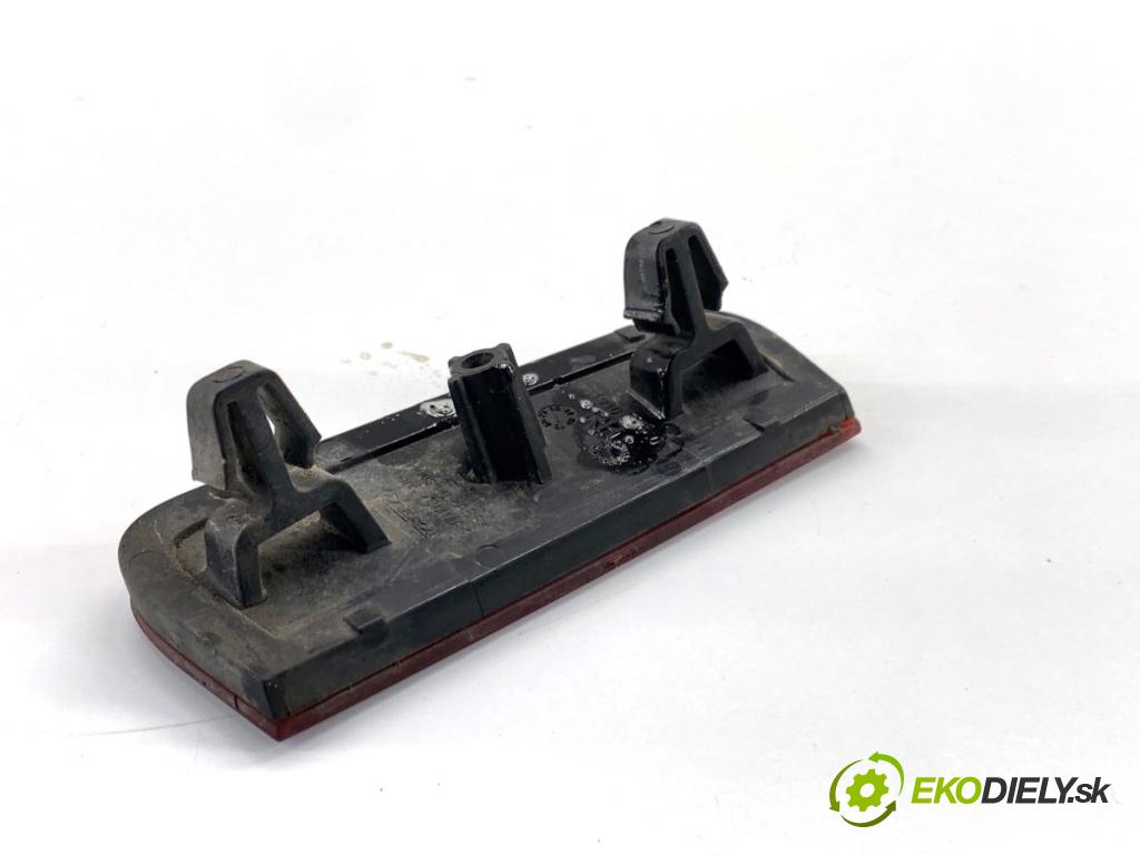 TOYOTA YARIS III liftback 2019 82 kW 1.5 (NSP131_) 1496 Svetlo nárazníka pravy zad 81910-0D040