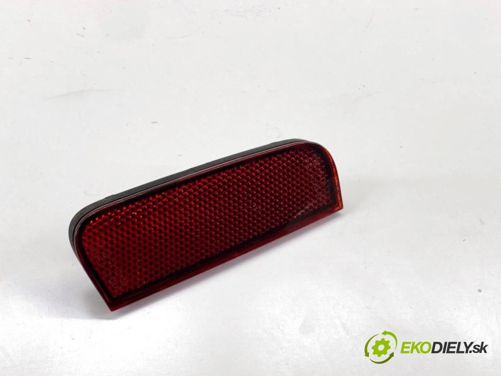 TOYOTA YARIS III liftback 2019 82 kW 1.5 (NSP131_) 1496 světlo nárazníka levý zadní část 81920-0D040