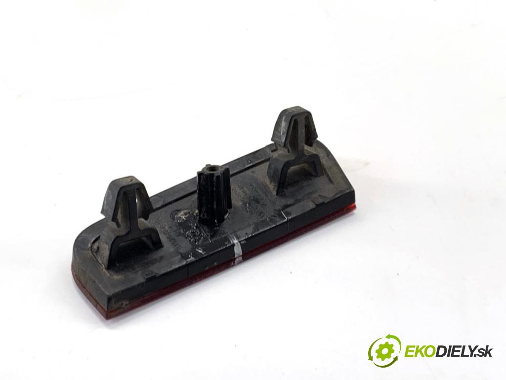 TOYOTA YARIS III liftback 2019 82 kW 1.5 (NSP131_) 1496 Svetlo nárazníka ľavy zad 81920-0D040