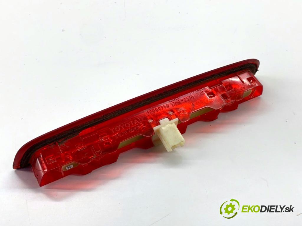 TOYOTA YARIS III liftback 2019 82 kW 1.5 (NSP131_) 1496 Svetlo brzdových svetiel 81570-0D152