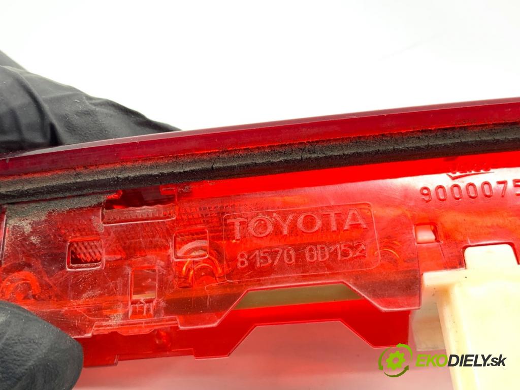 TOYOTA YARIS III liftback 2019 82 kW 1.5 (NSP131_) 1496 Svetlo brzdových svetiel 81570-0D152