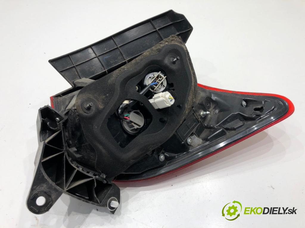 TOYOTA YARIS III liftback 2019 82 kW 1.5 (NSP131_) 1496 Svetlo ľavy zad 52156-0D210