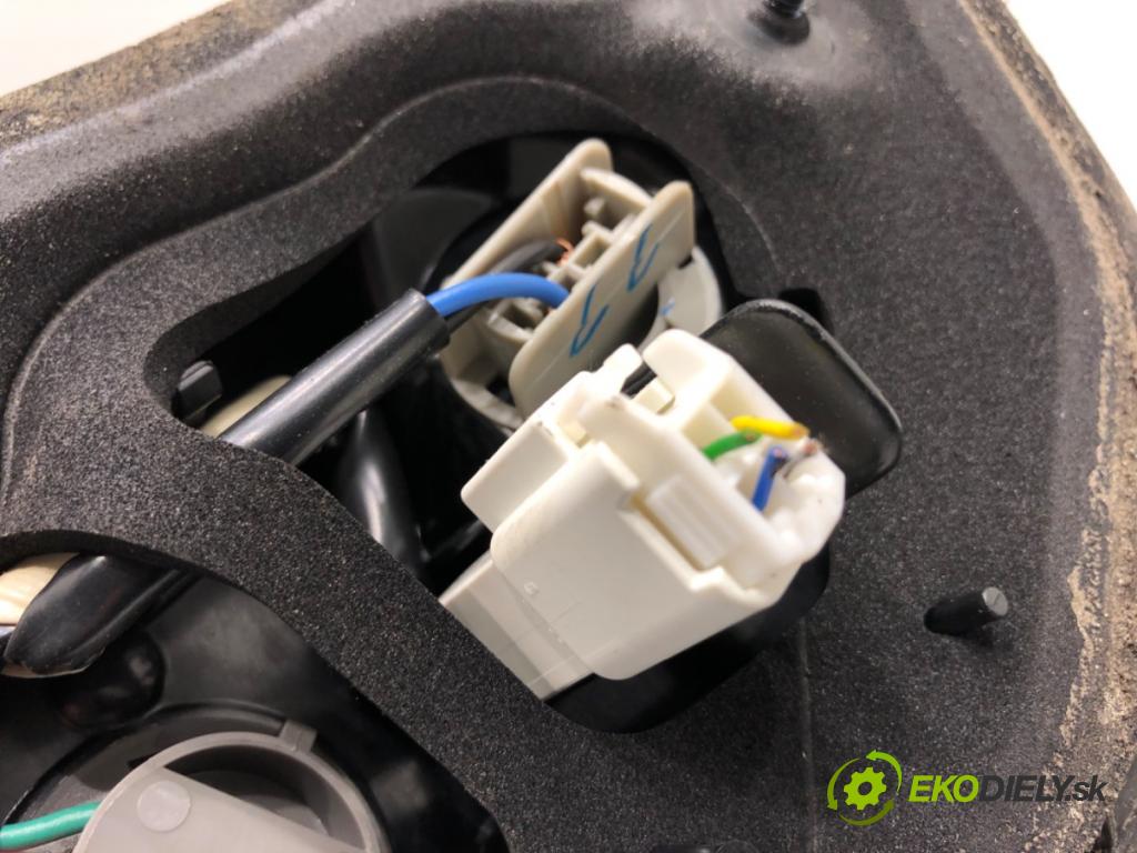 TOYOTA YARIS III liftback 2019 82 kW 1.5 (NSP131_) 1496 Svetlo ľavy zad 52156-0D210