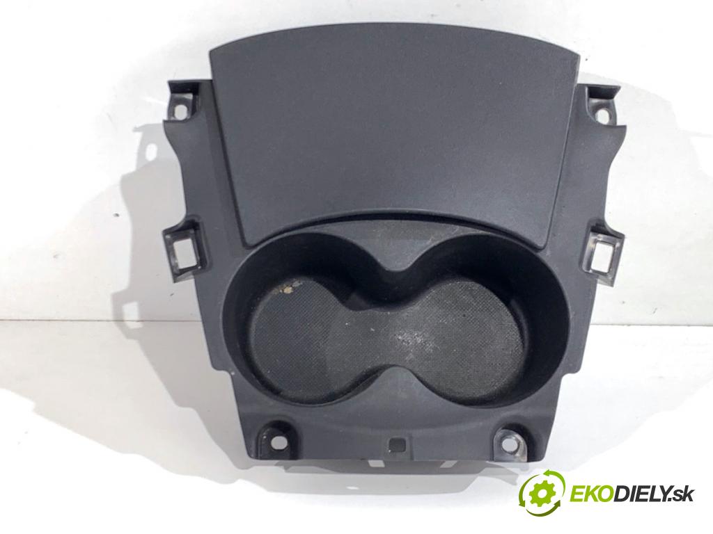 TOYOTA YARIS III liftback 2019 82 kW 1.5 (NSP131_) 1496 Držiak na nápoje 58837-0D020 (Držiak (úchyt) na nápoje)