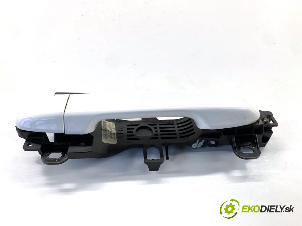 TOYOTA YARIS III liftback 2019 82 kW 1.5 (NSP131_) 1496 Kľučka vonkajšia pravy predný