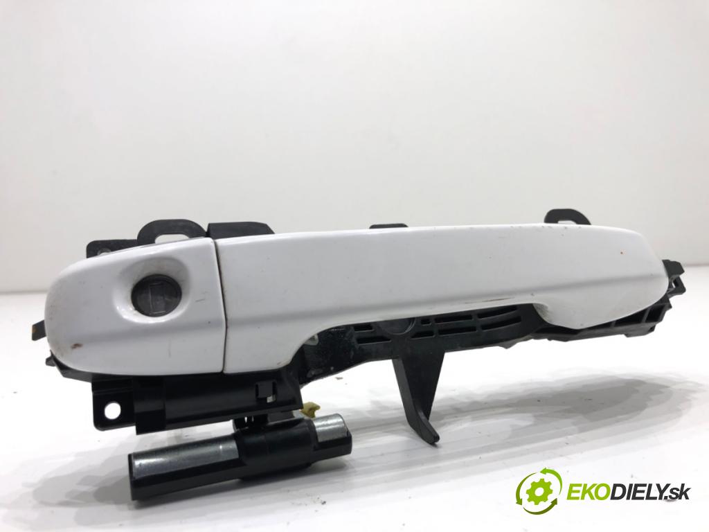 TOYOTA YARIS III liftback 2019 82 kW 1.5 (NSP131_) 1496 klika vnejší levý přední část